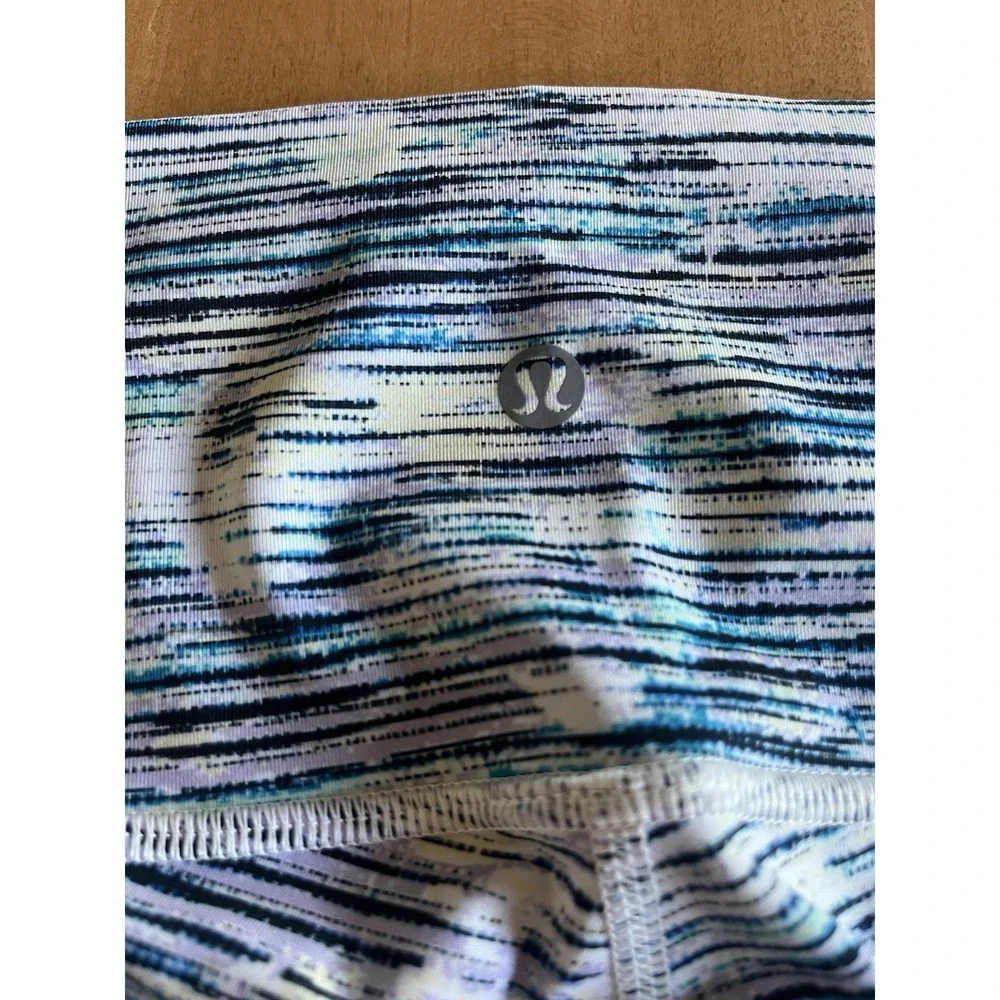 Lululemon Wunder Under Crop Hi-Rise Blurry Belle Size 4 Athletic Leggings Run